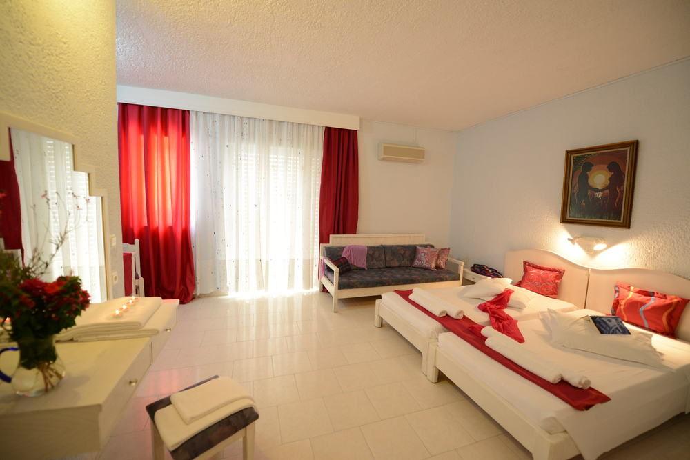 Tigaki Golden Star Relax Hotel - Adults Only 16 Plus מראה חיצוני תמונה