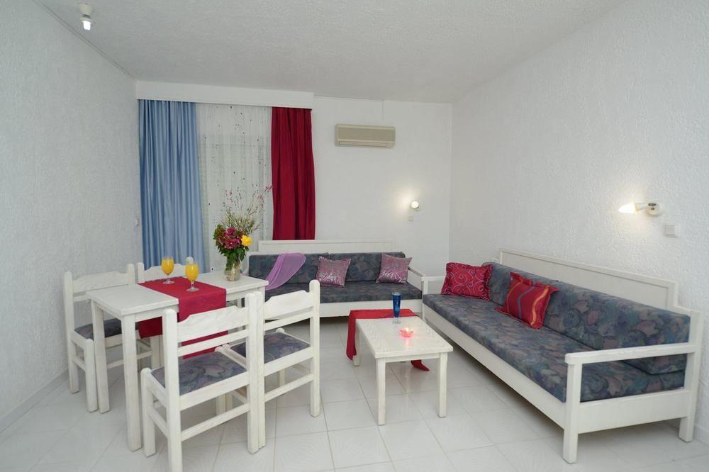 Tigaki Golden Star Relax Hotel - Adults Only 16 Plus מראה חיצוני תמונה