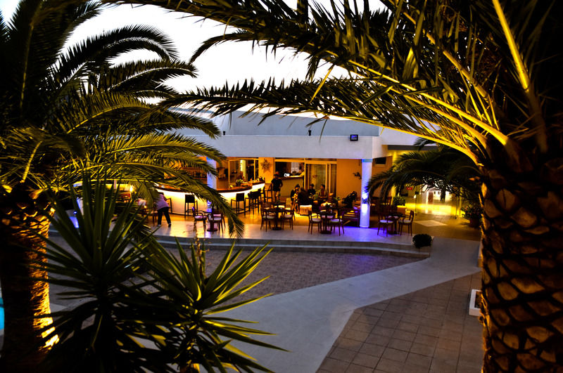 Tigaki Golden Star Relax Hotel - Adults Only 16 Plus מראה חיצוני תמונה