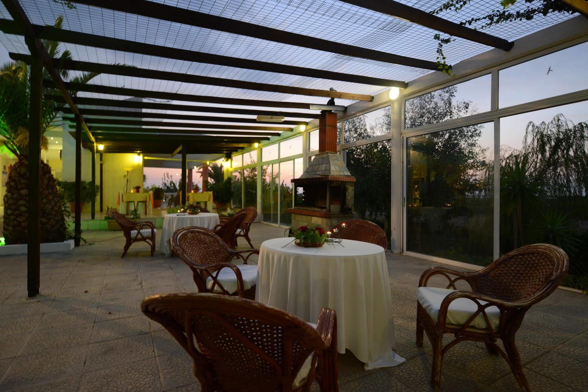 Tigaki Golden Star Relax Hotel - Adults Only 16 Plus מראה חיצוני תמונה